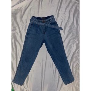VTG Belted High Waisted Mom Jeans
